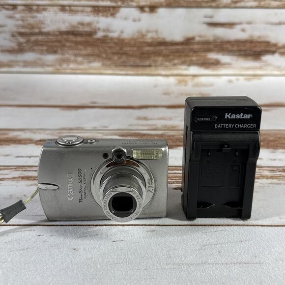 Canon PowerShot SD500 Digital ELPH –Tested 7.1MP 3× Zoom Tested - Picture 1 of 6